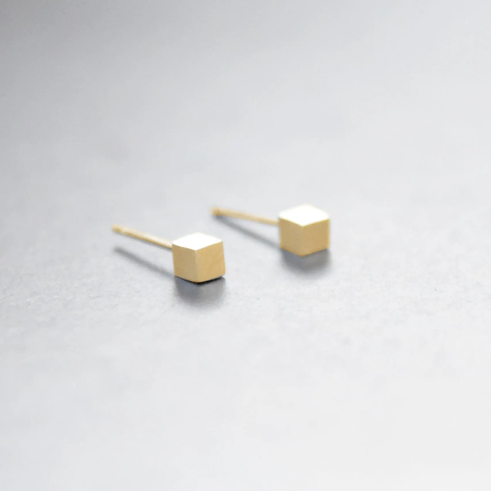 Froze Cube Ear Studs