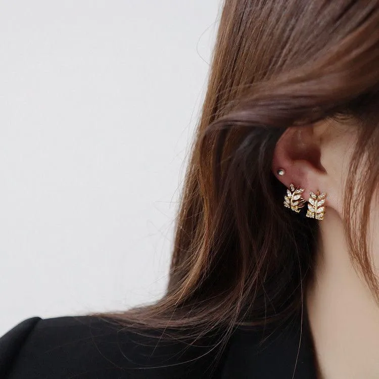 Versatile Personality Golden Leaf Earrings Stud